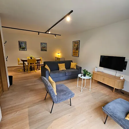 Le De Hourpes Holiday home Thuin